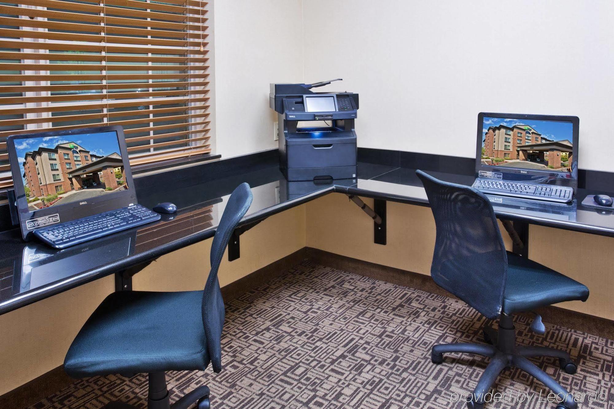 Holiday Express & Downtown - University By Ihg Hotel
